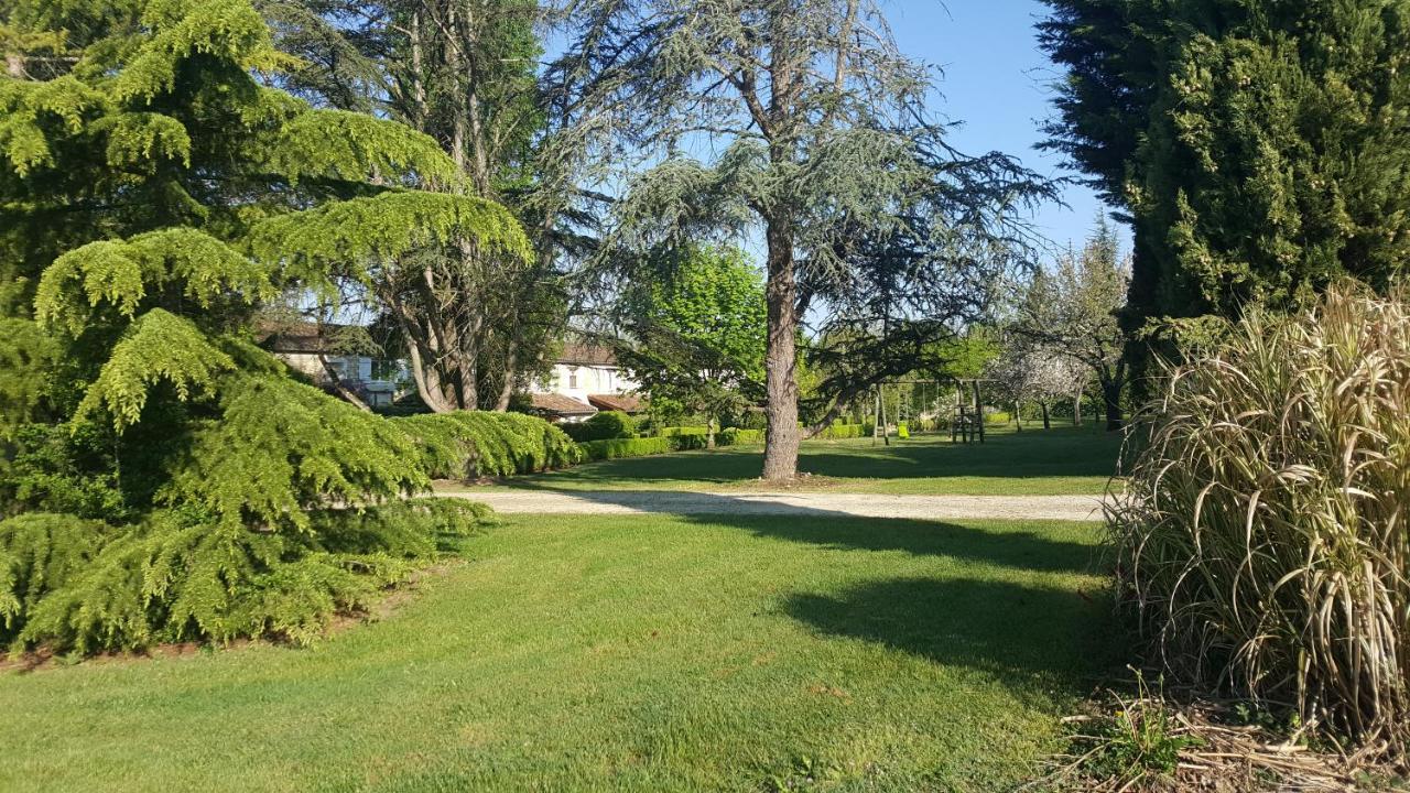 Chambres D'Hôtes Domaine De La Brette Moncrabeau Extérieur photo